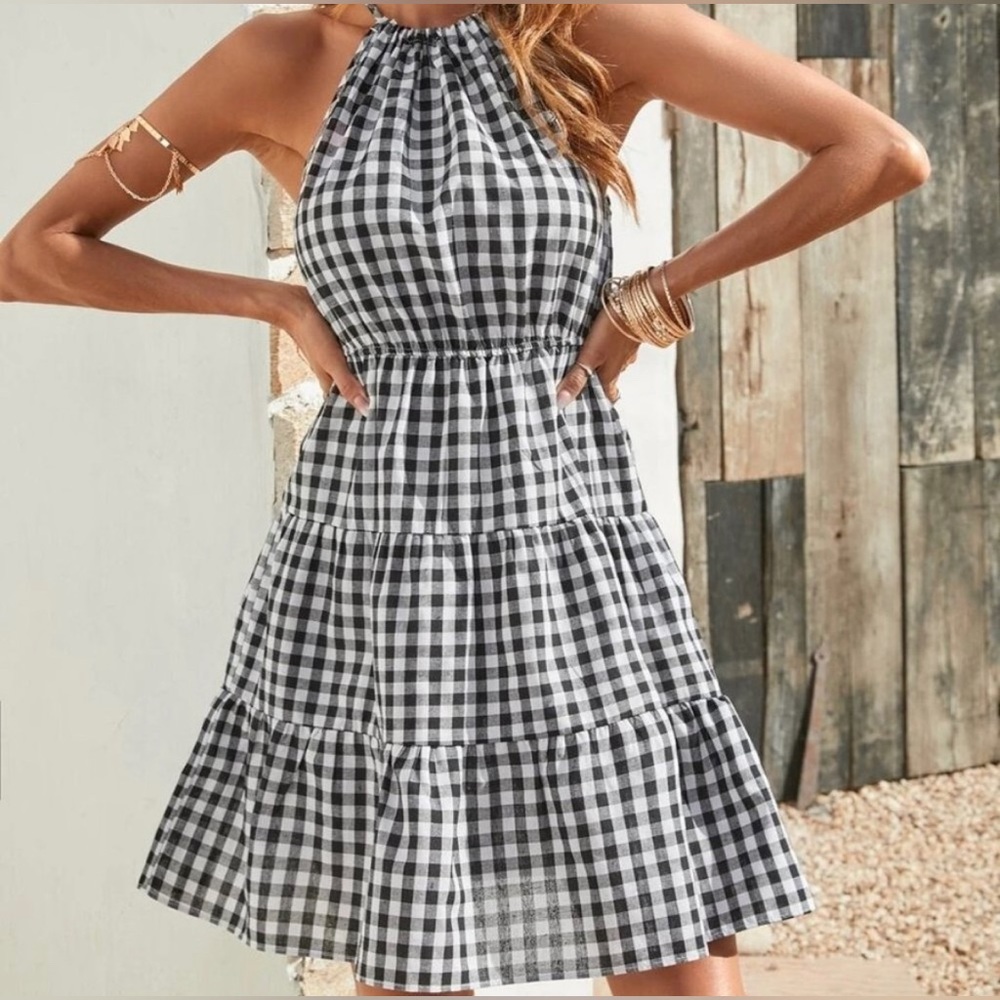 NEW 🖤🤍 Gingham Ruffle Hem Halter Dress 🖤🤍 XL / 12/14